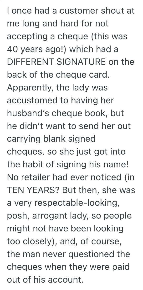 Screenshot 2025 07 13 at 7.18.51 PM Store Refused To Accept Outdated Paper Money, So A Pair Of Angry Shoppers Took It Out On A Poor Unsuspecting Cashier